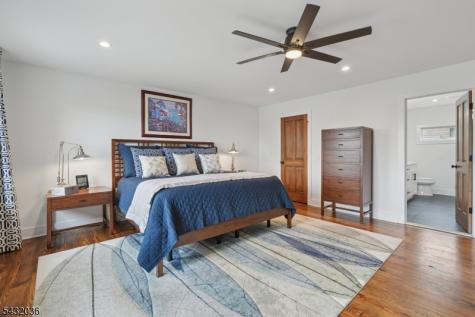 8 Sutton Road Hopatcong NJ 07843