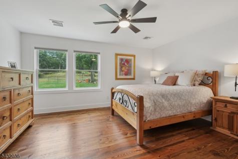 8 Sutton Road Hopatcong NJ 07843