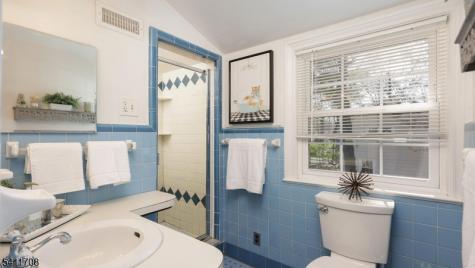 22 Helen Street Fanwood NJ 07023