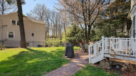 22 Helen Street Fanwood NJ 07023