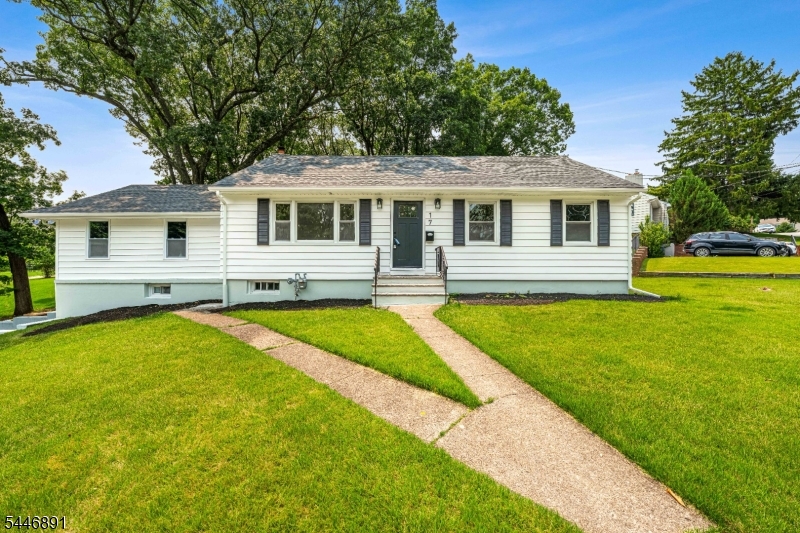 76 Dawn Avenue North Haledon NJ 07508