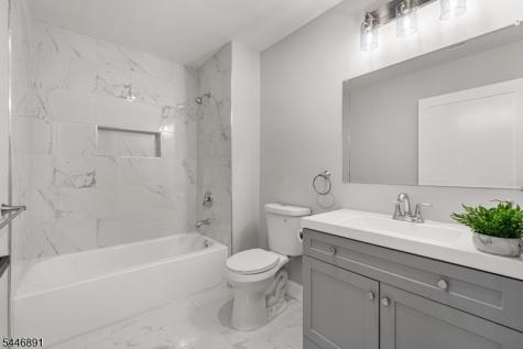 76 Dawn Avenue North Haledon NJ 07508