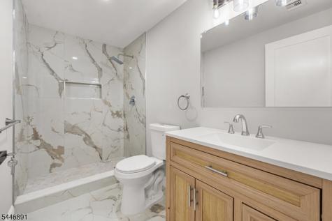76 Dawn Avenue North Haledon NJ 07508