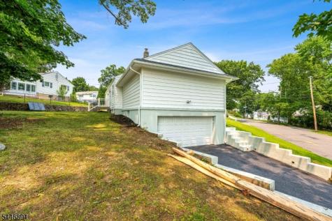 76 Dawn Avenue North Haledon NJ 07508