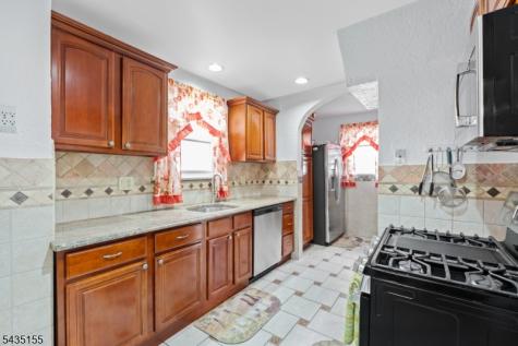 1515 Rose Terrace Union NJ 07083