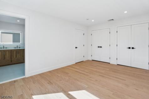 72 E Cedar Street Livingston NJ 07039