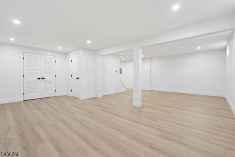 72 E Cedar Street Livingston NJ 07039