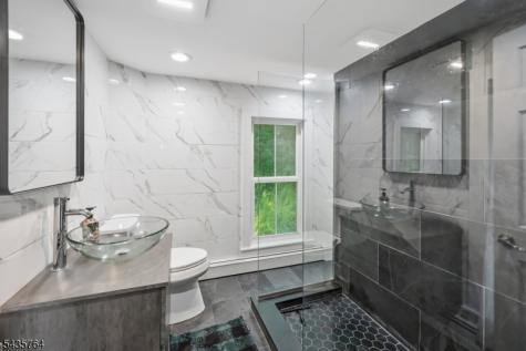 89 W End Avenue Newton NJ 07860