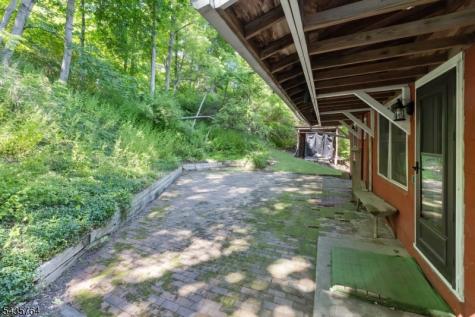89 W End Avenue Newton NJ 07860