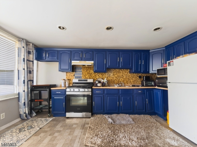 1018 Anna Street Elizabeth NJ 07201