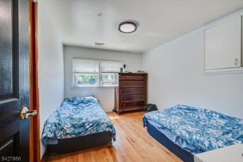 520 Oak Street Kenilworth NJ 07033