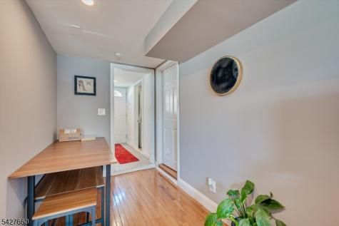 520 Oak Street Kenilworth NJ 07033