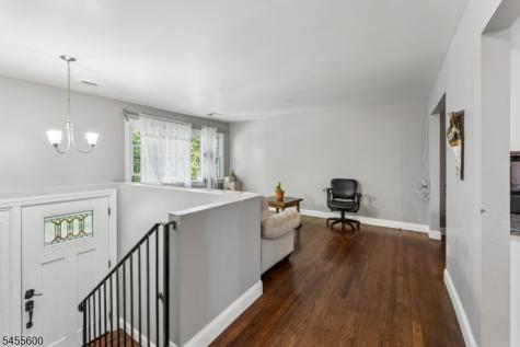 560 Dell Road Roxbury NJ 07850