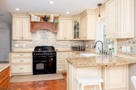 122 Forest Drive Lebanon NJ 08826