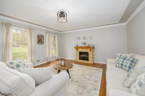 122 Forest Drive Lebanon NJ 08826