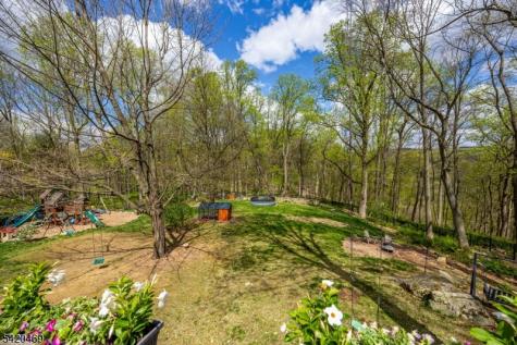 122 Forest Drive Lebanon NJ 08826