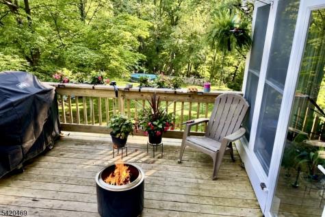 122 Forest Drive Lebanon NJ 08826
