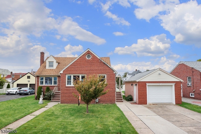 825 Dennis Place Linden NJ 07036