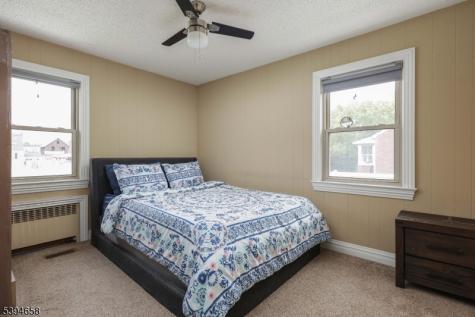 825 Dennis Place Linden NJ 07036