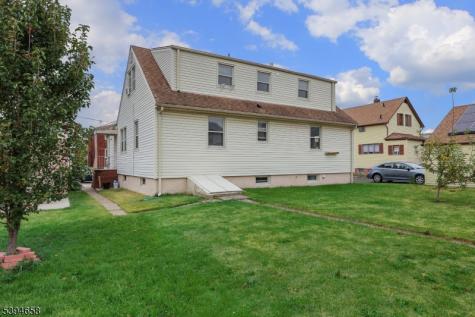 825 Dennis Place Linden NJ 07036