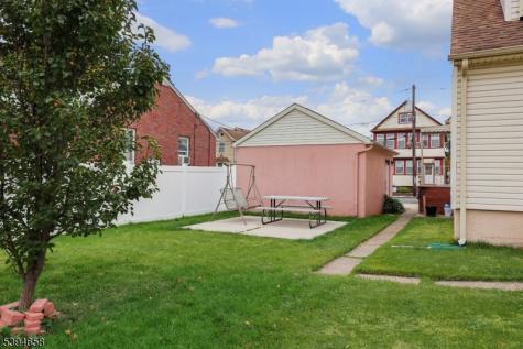 825 Dennis Place Linden NJ 07036