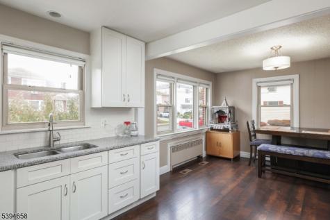 825 Dennis Place Linden NJ 07036