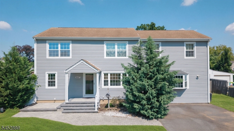 647 Cook Avenue Middlesex NJ 08846