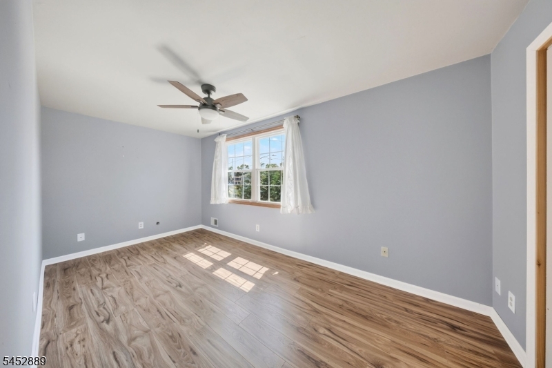 647 Cook Avenue Middlesex NJ 08846