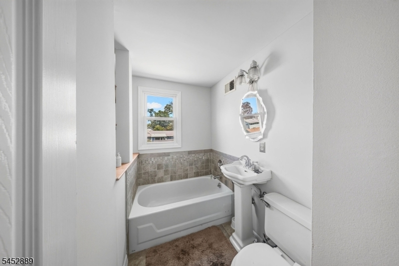 647 Cook Avenue Middlesex NJ 08846