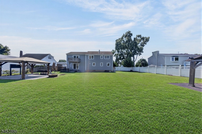 647 Cook Avenue Middlesex NJ 08846