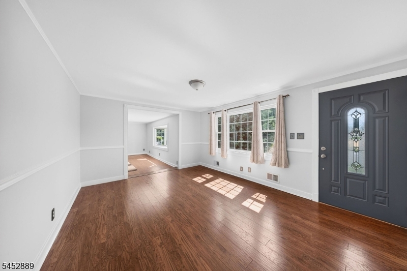 647 Cook Avenue Middlesex NJ 08846