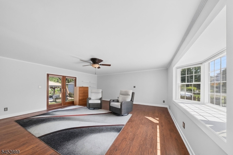647 Cook Avenue Middlesex NJ 08846