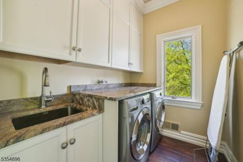 7 Nottingham Way Warren NJ 07059