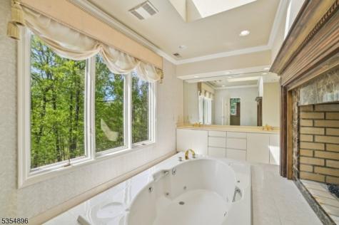 7 Nottingham Way Warren NJ 07059