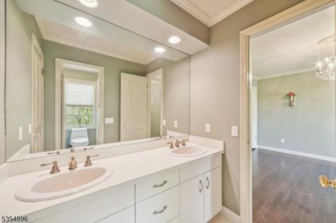 7 Nottingham Way Warren NJ 07059