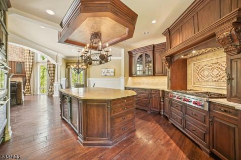 7 Nottingham Way Warren NJ 07059