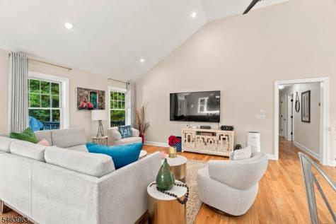 1036 Scenic Drive Jefferson NJ 07438