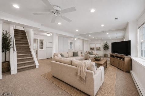52 Hampton Road Chatham NJ 07928