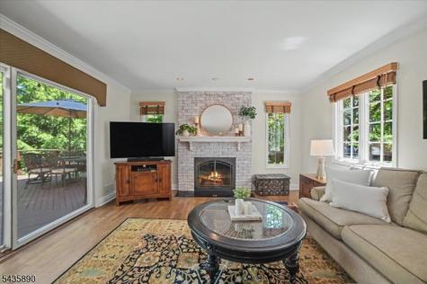 52 Hampton Road Chatham NJ 07928