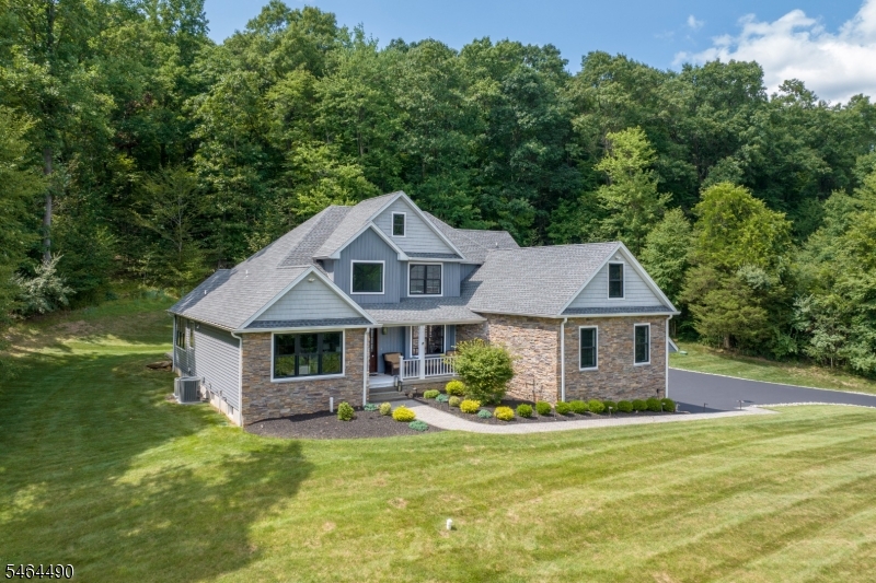 1 Sydney Lane Lebanon NJ 07865