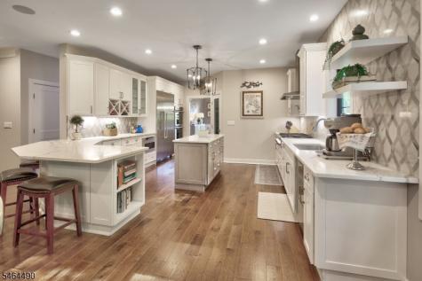 1 Sydney Lane Lebanon NJ 07865
