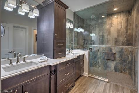 1 Sydney Lane Lebanon NJ 07865