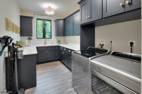 1 Sydney Lane Lebanon NJ 07865