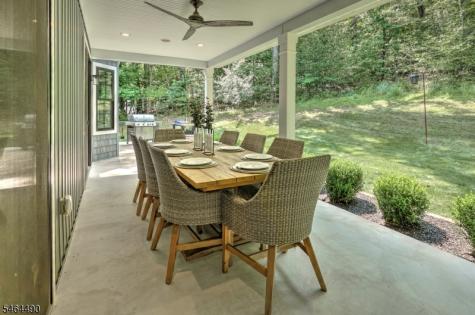 1 Sydney Lane Lebanon NJ 07865