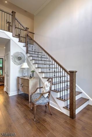 1 Sydney Lane Lebanon NJ 07865