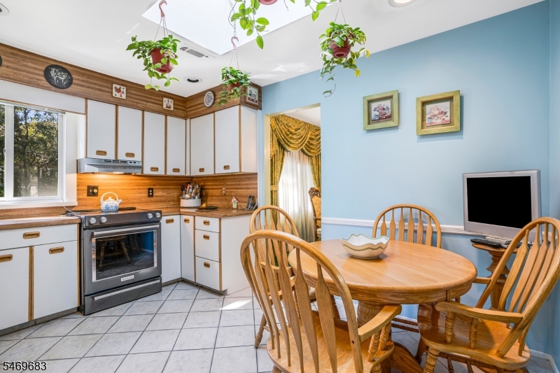 14 Woodside Road Springfield NJ 07081