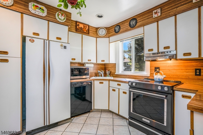 14 Woodside Road Springfield NJ 07081
