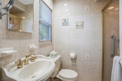 14 Woodside Road Springfield NJ 07081