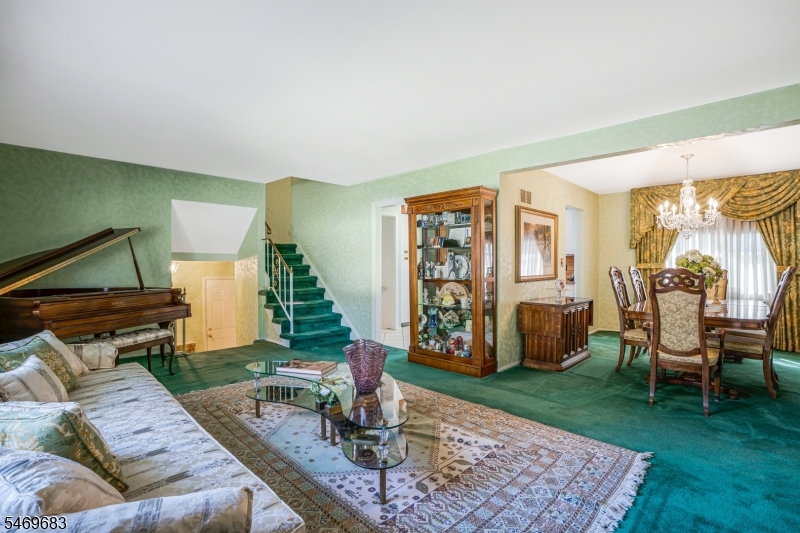 14 Woodside Road Springfield NJ 07081