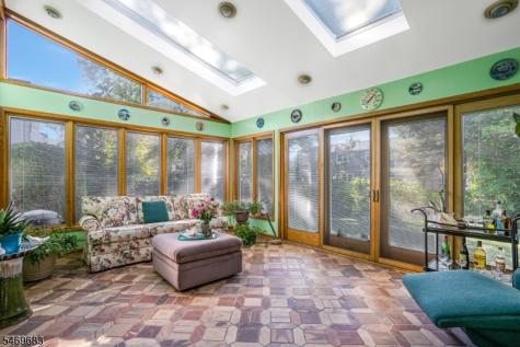 14 Woodside Road Springfield NJ 07081